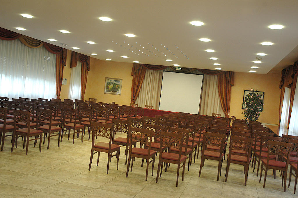 Hotel Ristorante Paladini Καρίζιο Εξωτερικό φωτογραφία