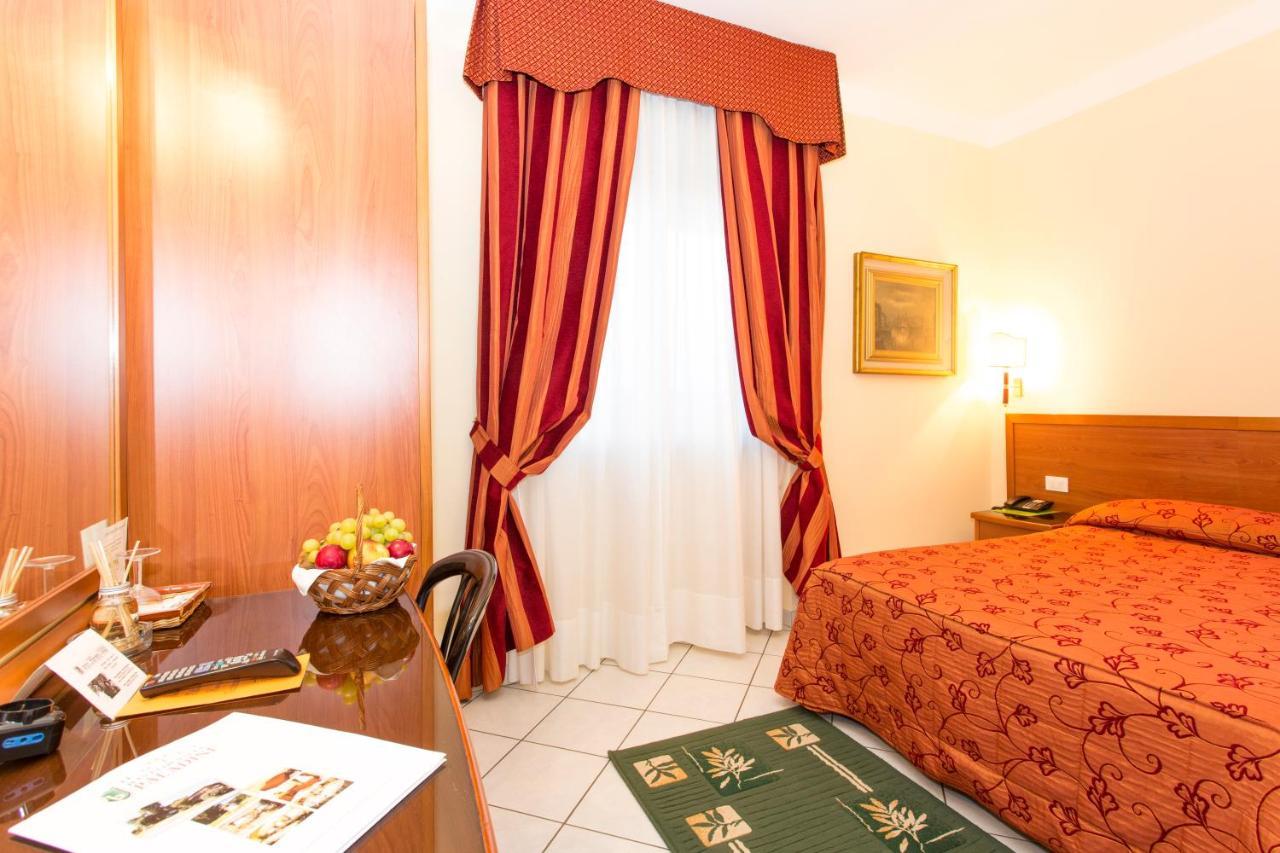 Hotel Ristorante Paladini Καρίζιο Εξωτερικό φωτογραφία