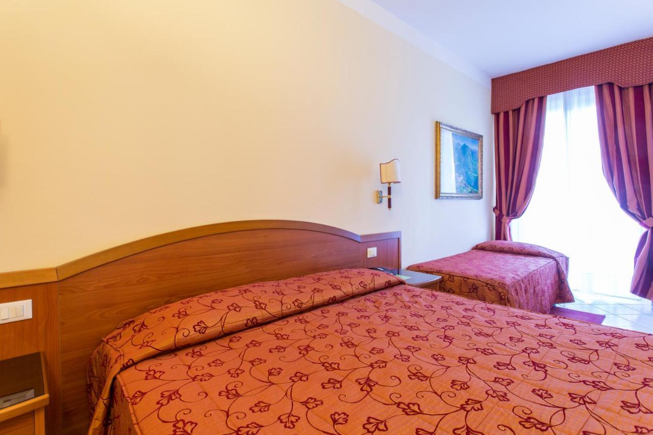 Hotel Ristorante Paladini Καρίζιο Εξωτερικό φωτογραφία