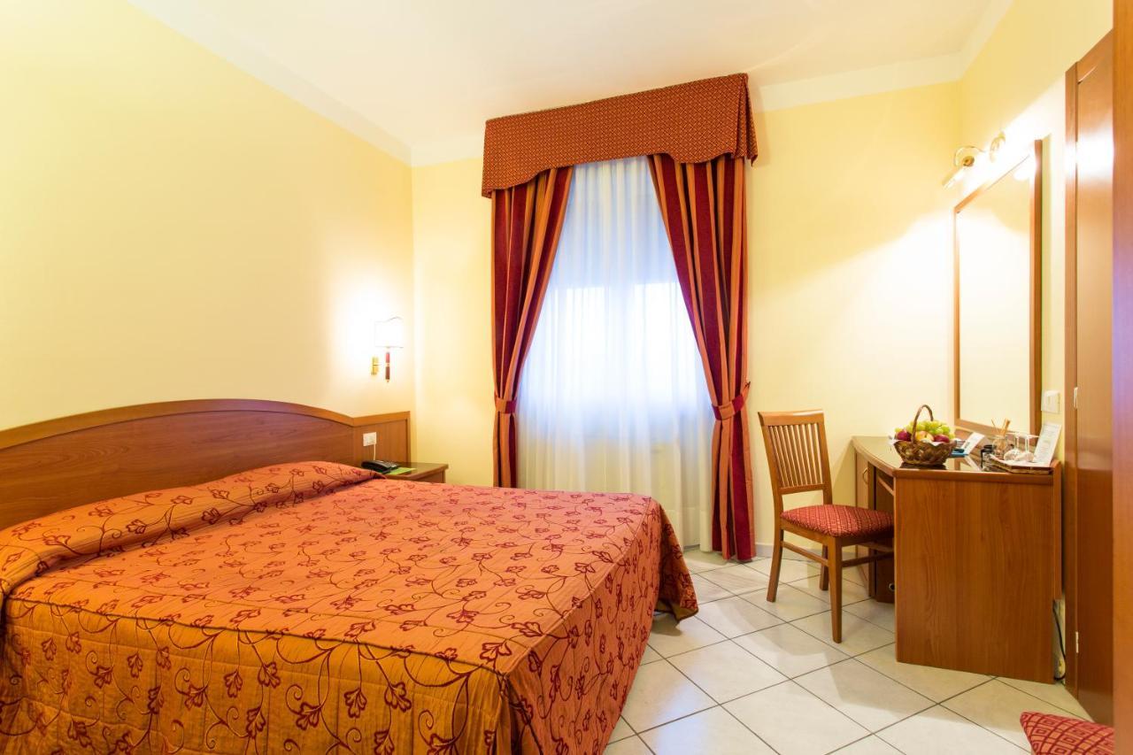 Hotel Ristorante Paladini Καρίζιο Εξωτερικό φωτογραφία