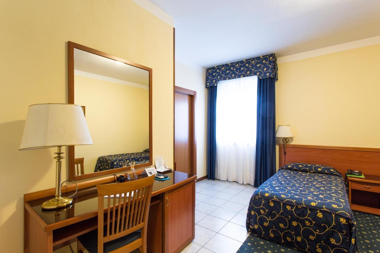 Hotel Ristorante Paladini Καρίζιο Εξωτερικό φωτογραφία